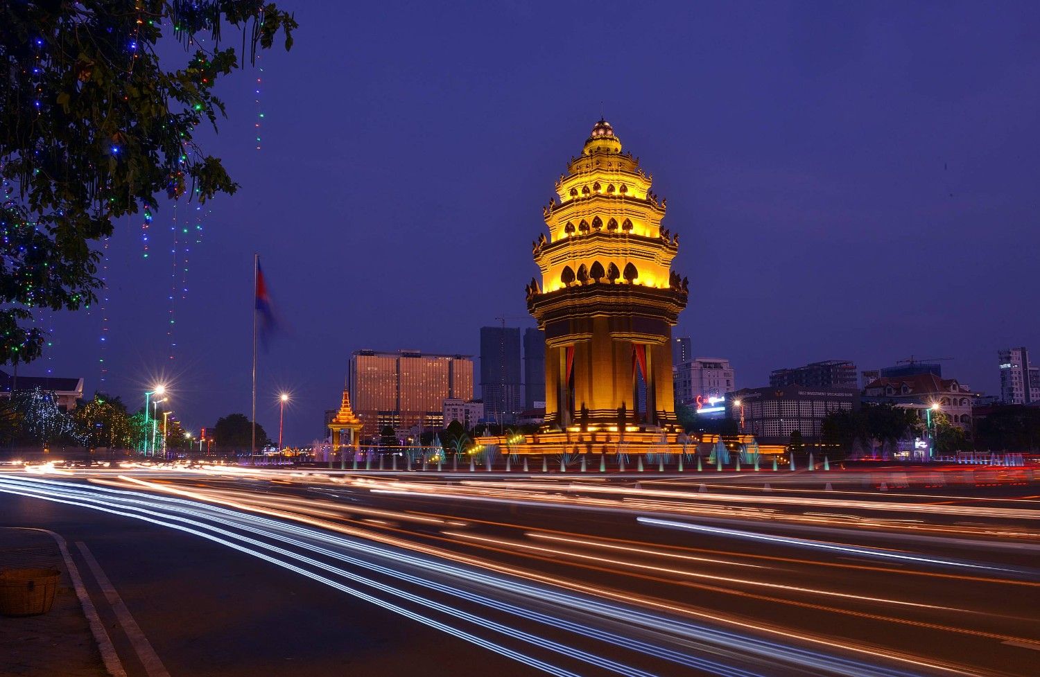 Independence Monument In Phnom Penh